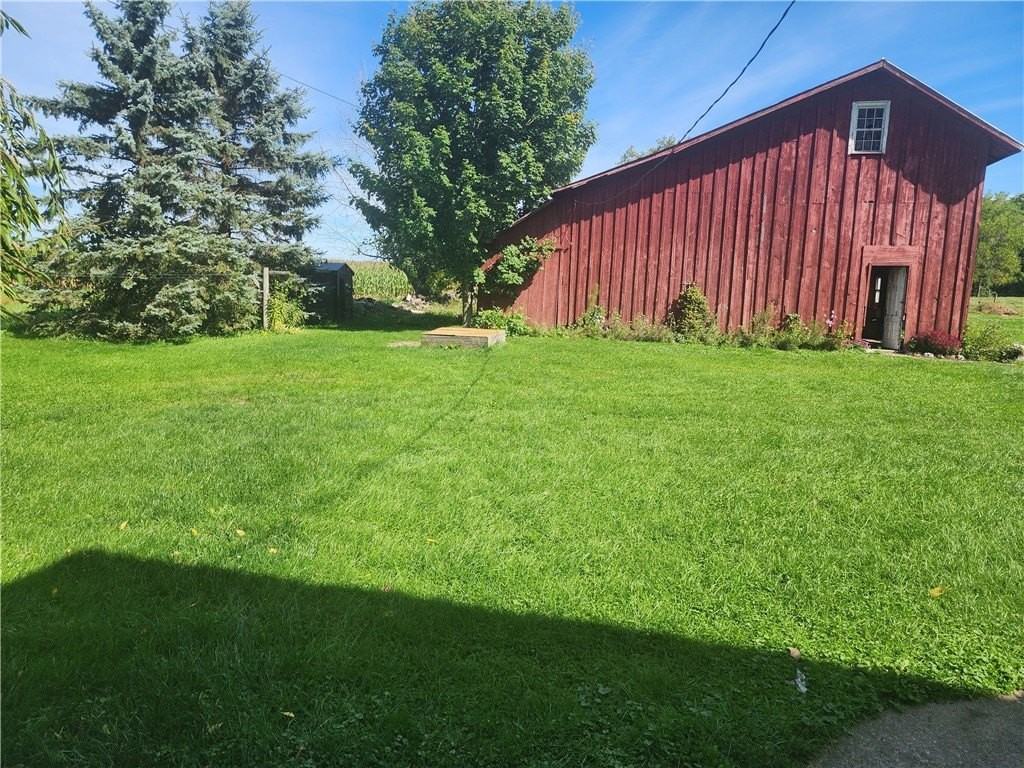 715 Kings Corners Rd - Photo 5 of 23