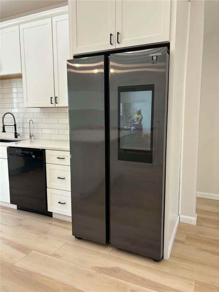 231 W 3rd St - Photo 6 of 20