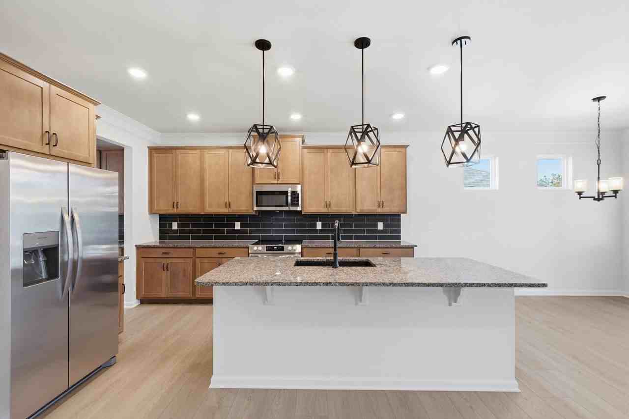 11029 Valmont Way - Photo 6 of 44