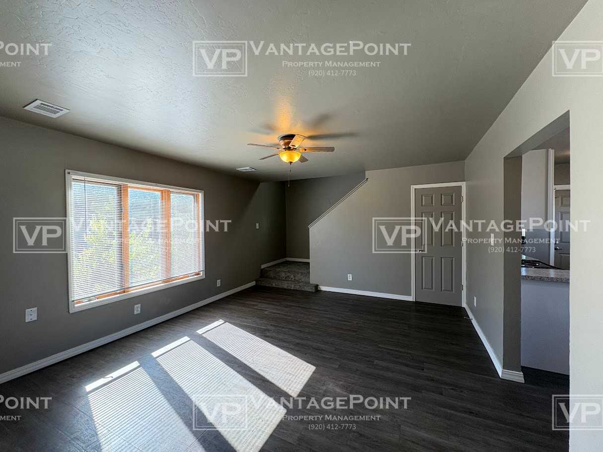 622 E Walnut St #622 - Photo 6 of 20