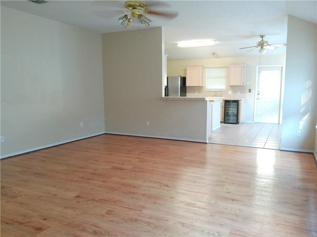7837 Wolf Dr - Photo 4 of 16