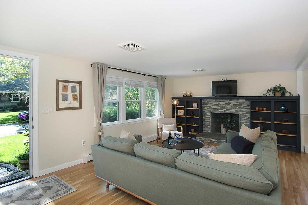 10 Clement St - Photo 6 of 33