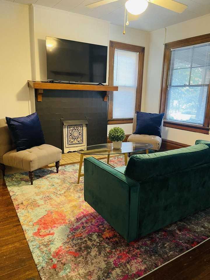 876 Dennison Ave - Photo 5 of 9