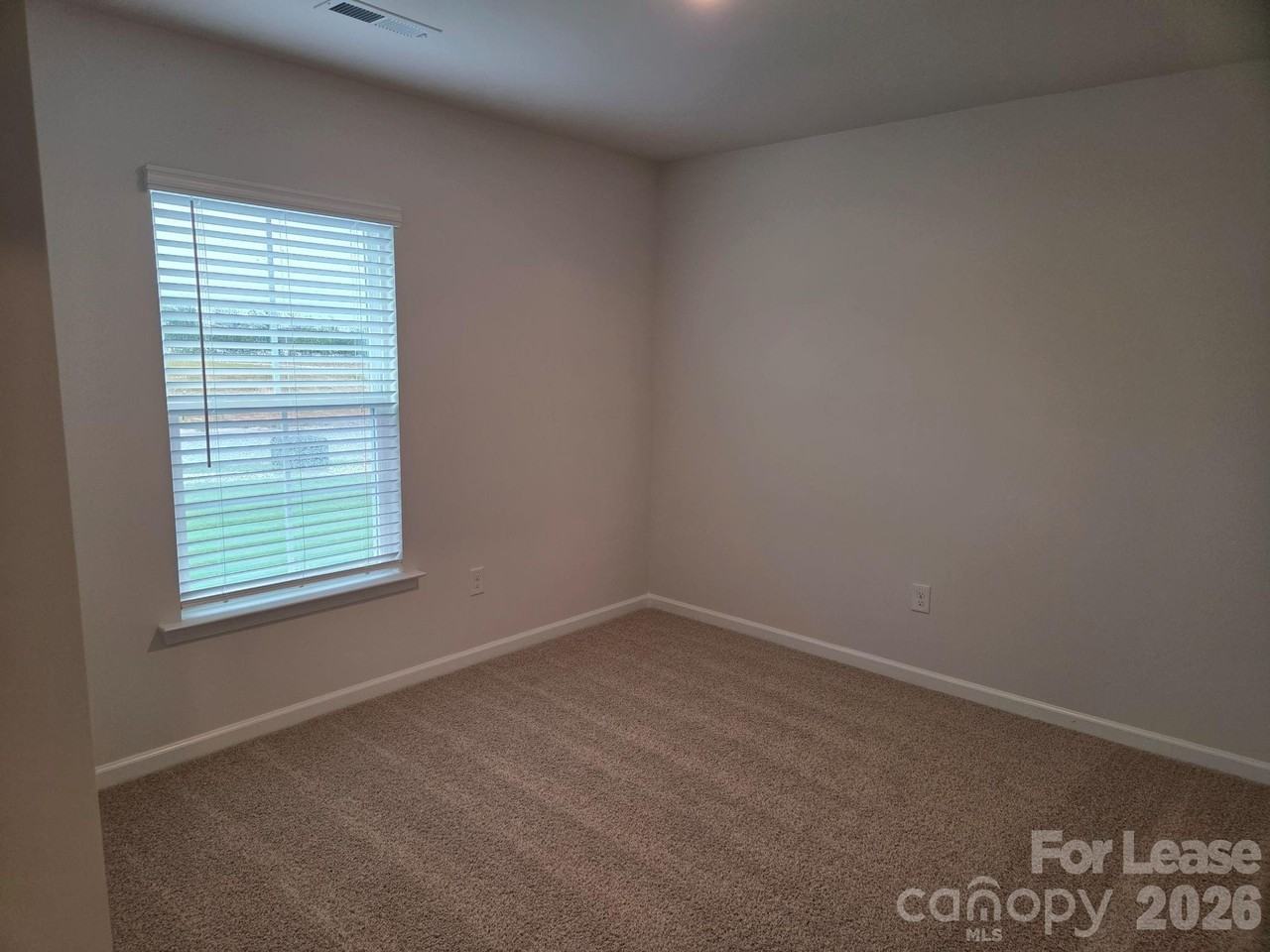 118 Sugar Pine St - Photo 3 of 17