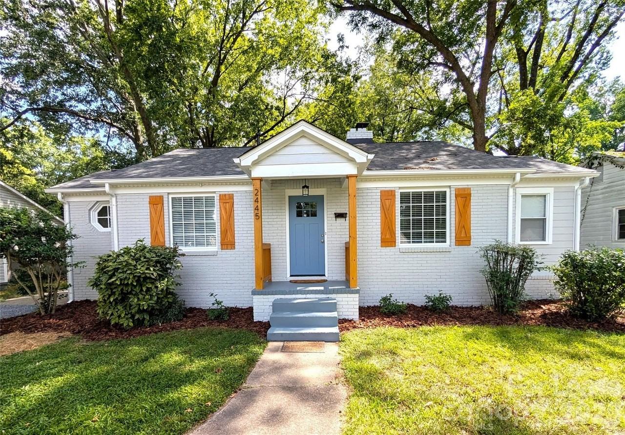 2445 Morton St - Photo 2 of 20