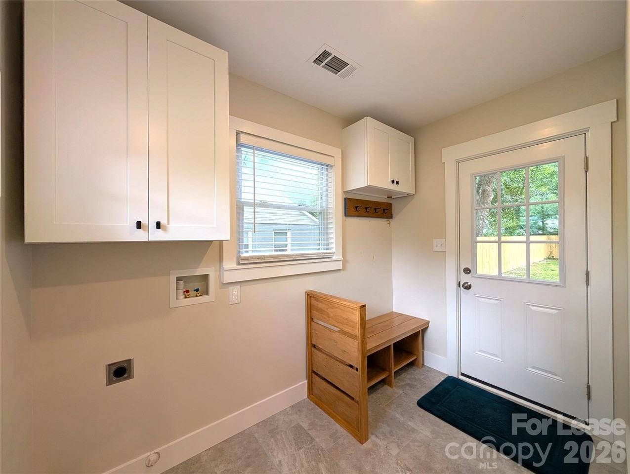 2445 Morton St - Photo 6 of 20