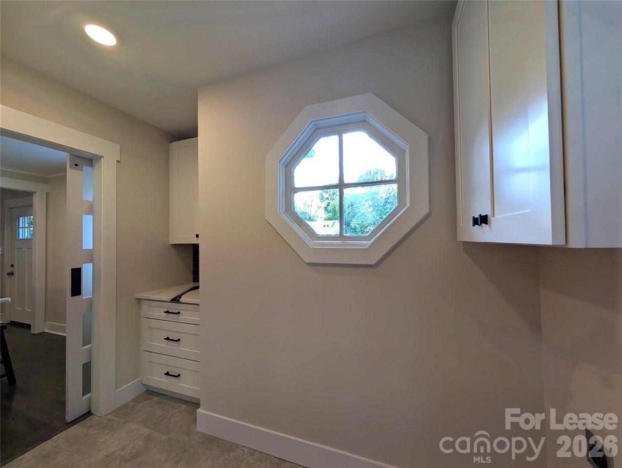 2445 Morton St - Photo 7 of 20