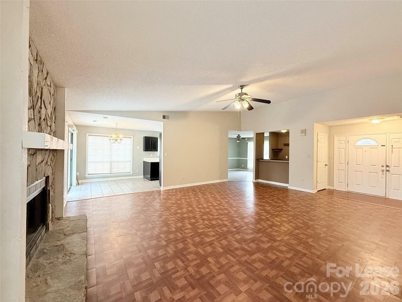 6924 Long Needles Dr - Photo 5 of 19