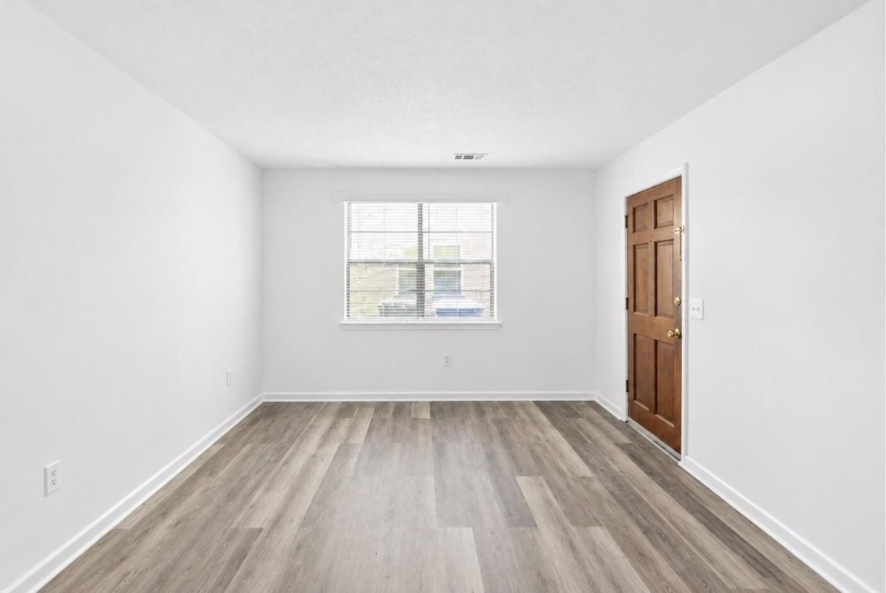 1611 Jessamine Rd #1C - Photo 3 of 19