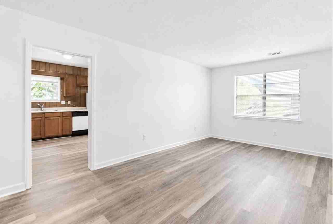 1611 Jessamine Rd #1C - Photo 4 of 19