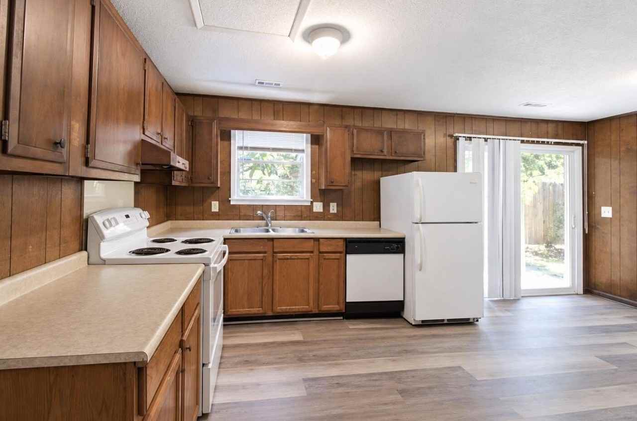 1611 Jessamine Rd #1C - Photo 6 of 19