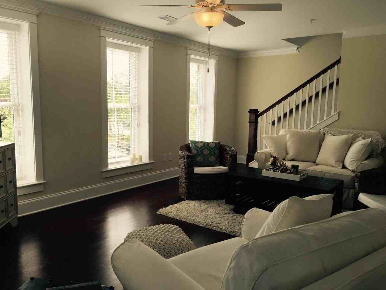 720 S Shelmore Blvd #202 - Photo 3 of 17