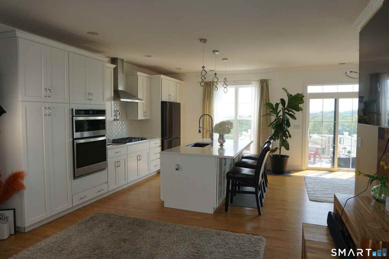 127 Brentwood Cir #127 - Photo 4 of 23