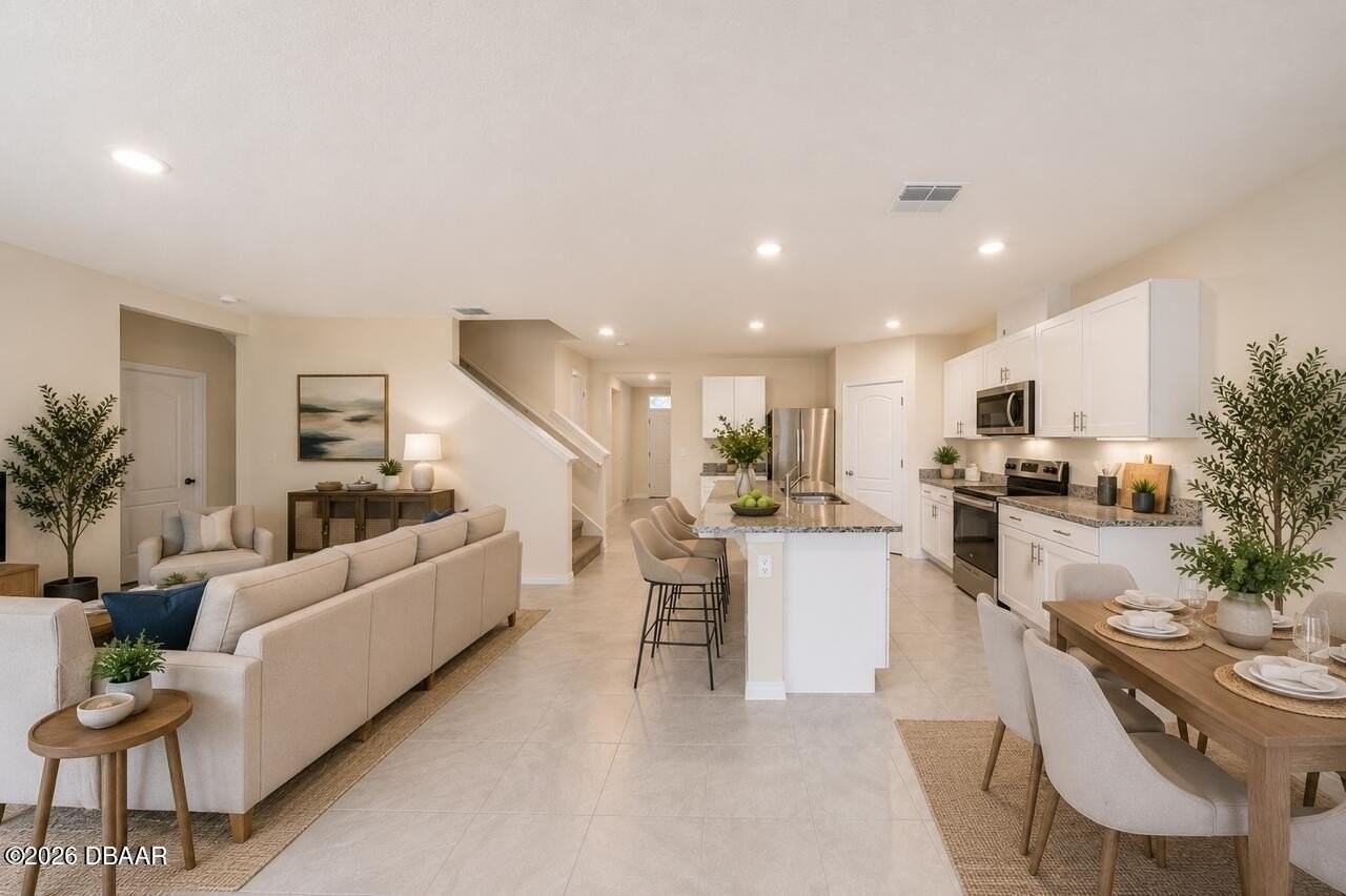 21 Melogold Dr - Photo 3 of 50