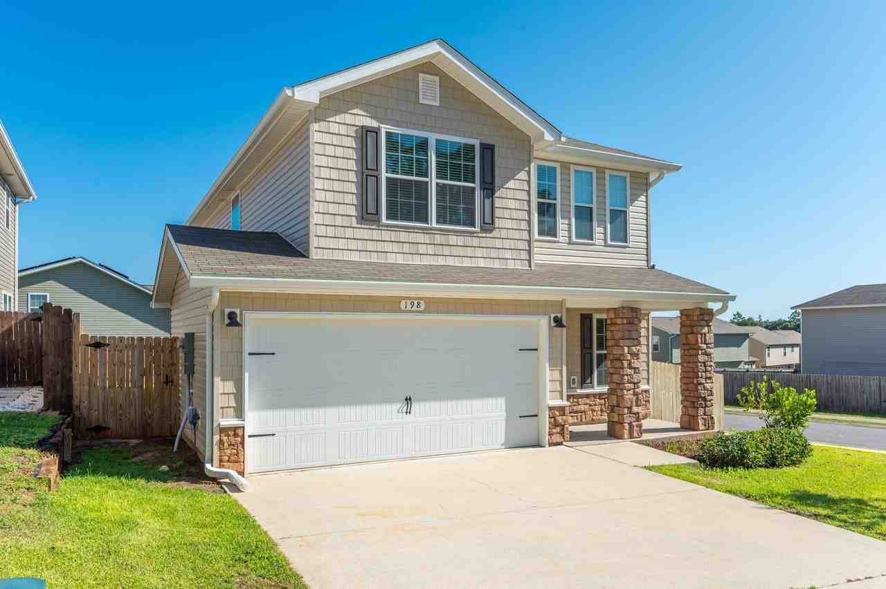 198 Wainwright Dr - Photo 2 of 35
