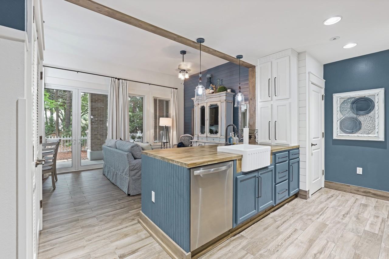 9300 Baytowne Wharf Blvd #113 - Photo 2 of 27