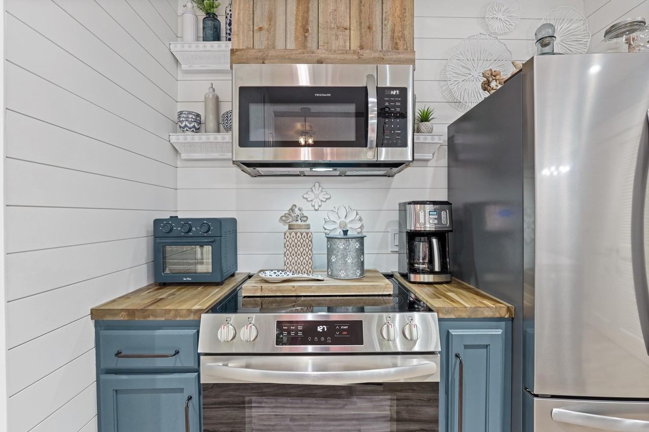 9300 Baytowne Wharf Blvd #113 - Photo 6 of 27