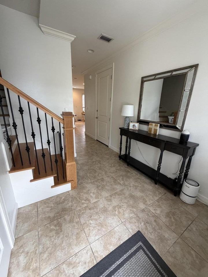 69 Christian Dr #6 - Photo 2 of 14