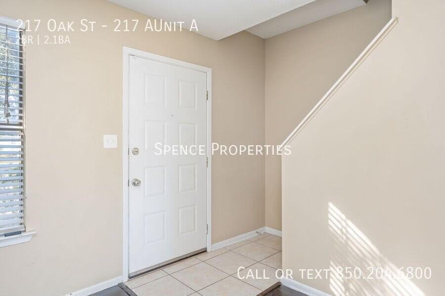 217 Oak St #A - Photo 2 of 29