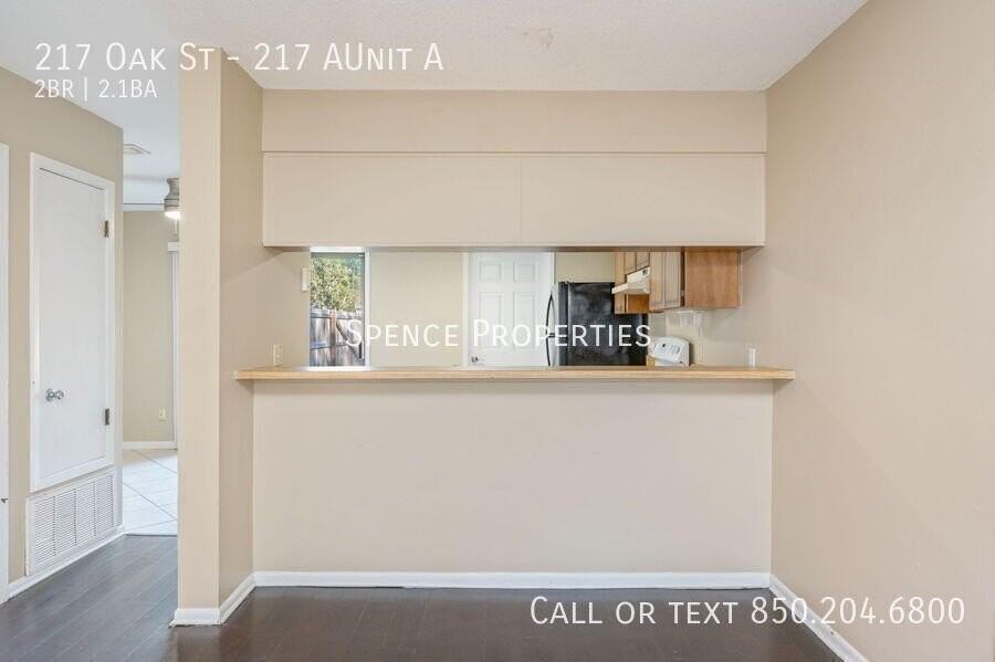 217 Oak St #A - Photo 5 of 29