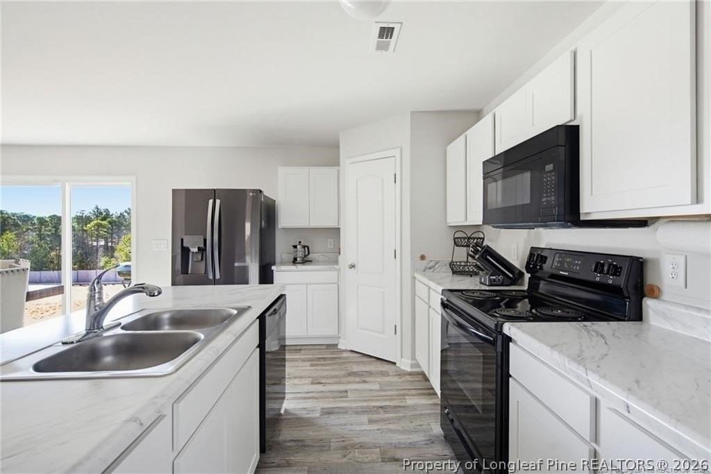 913 Sapphire Stone Ln - Photo 7 of 24