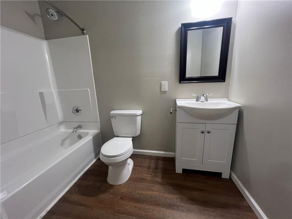 21 Highland St - Photo 5 of 8
