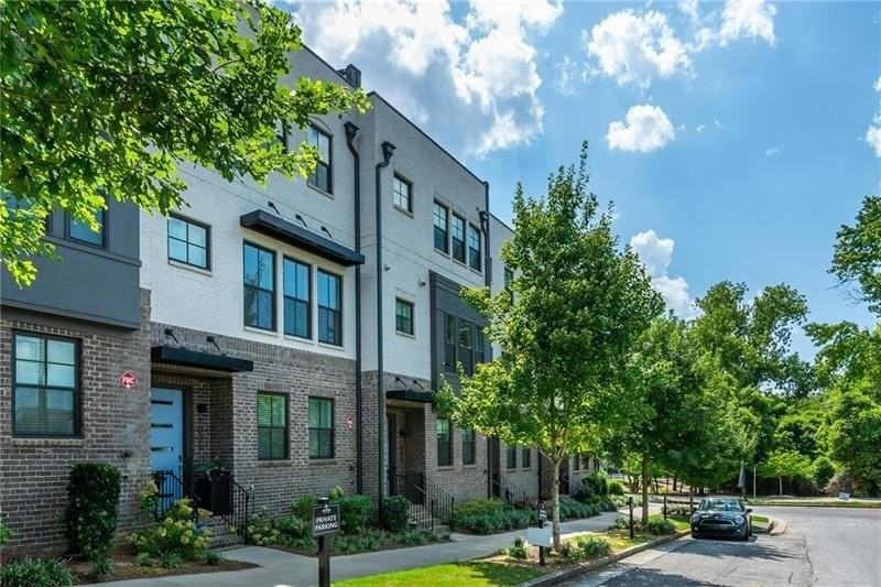 1038 Culpepper St Nw - Photo 2 of 50