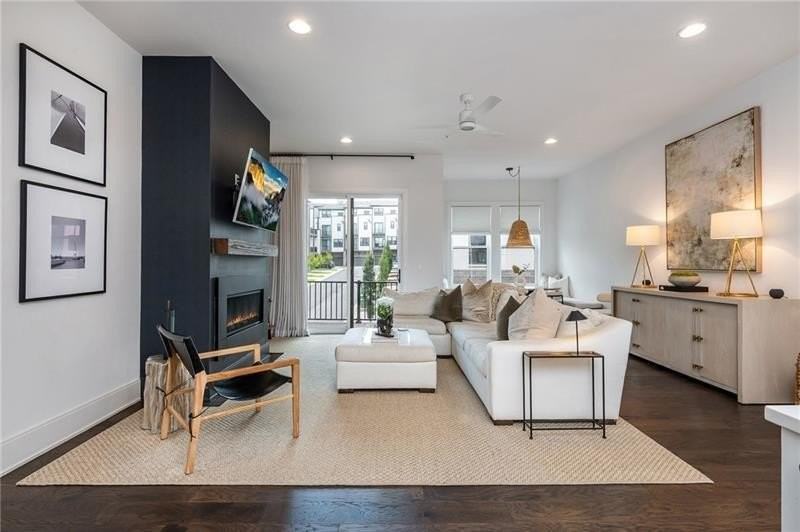 1038 Culpepper St Nw - Photo 4 of 50