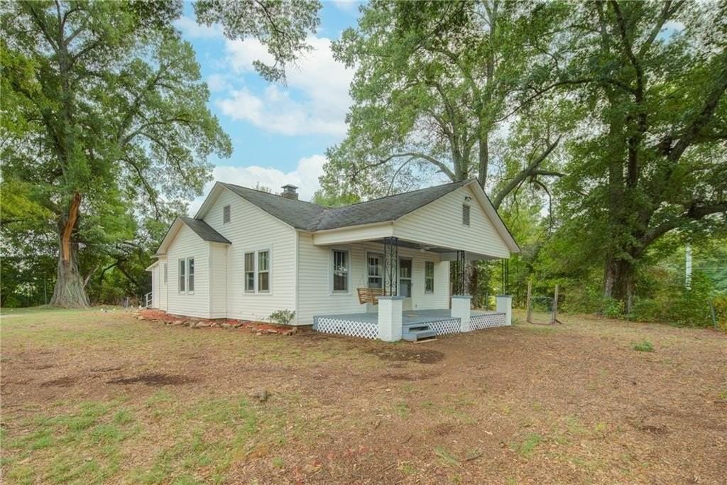 7985 Midway Rd - Photo 2 of 27