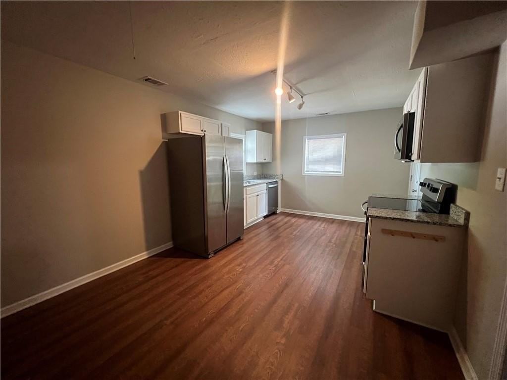 49 Quarry St - Photo 2 of 7