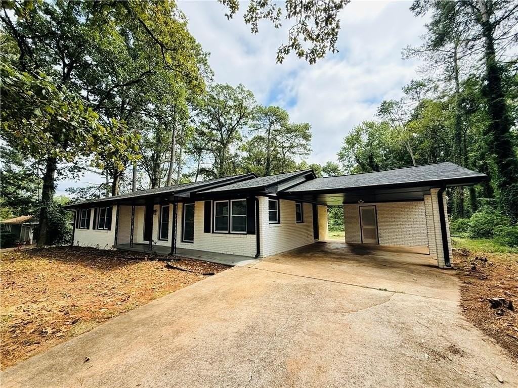 5456 Brownlee Rd - Photo 2 of 40