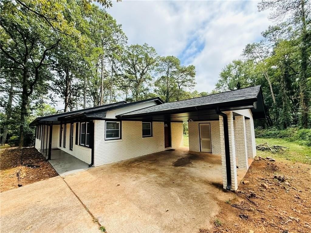 5456 Brownlee Rd - Photo 5 of 40