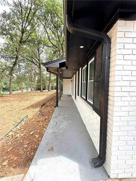 5456 Brownlee Rd - Photo 7 of 40