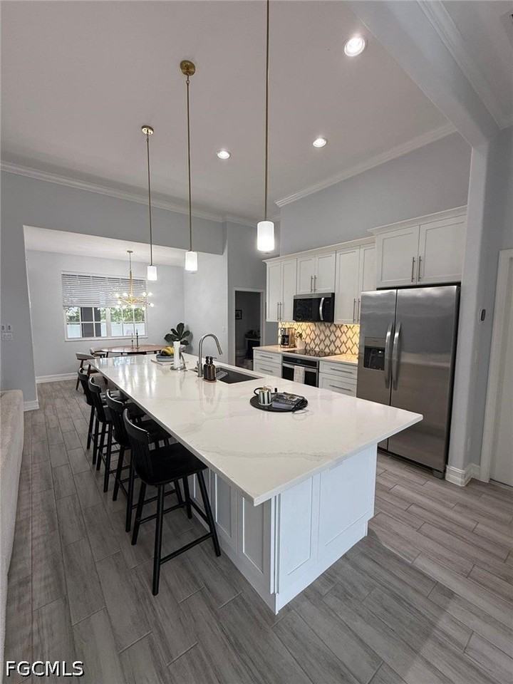 1418 Ne 11th Ter - Photo 2 of 23