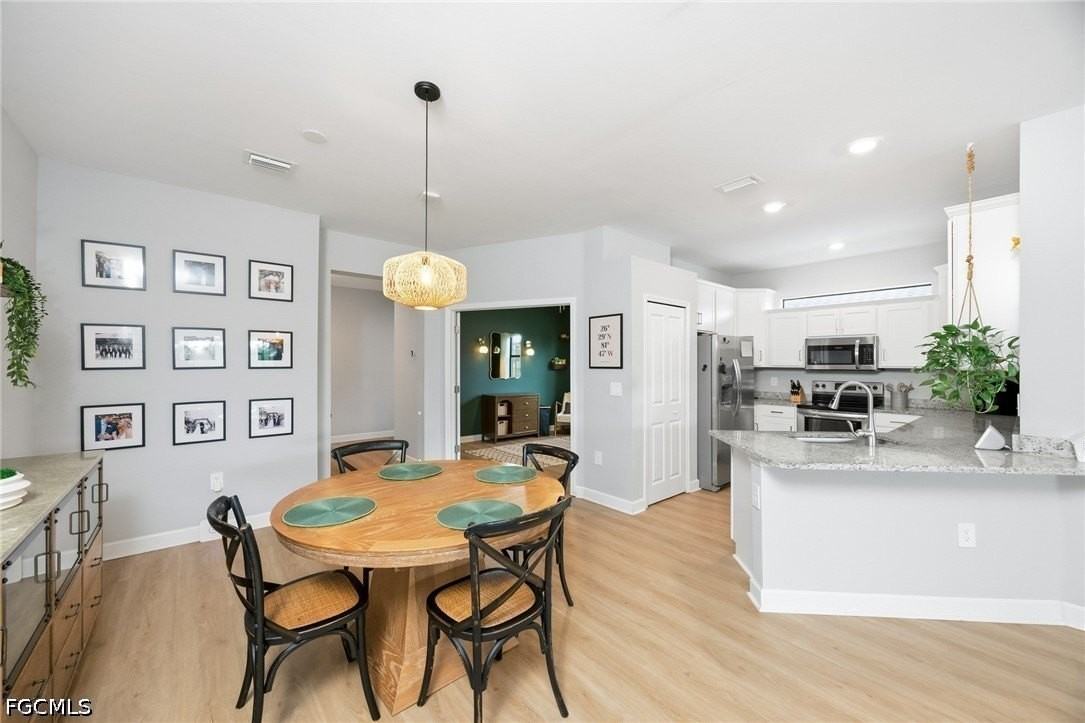 14027 Winding Cedar Way - Photo 4 of 29