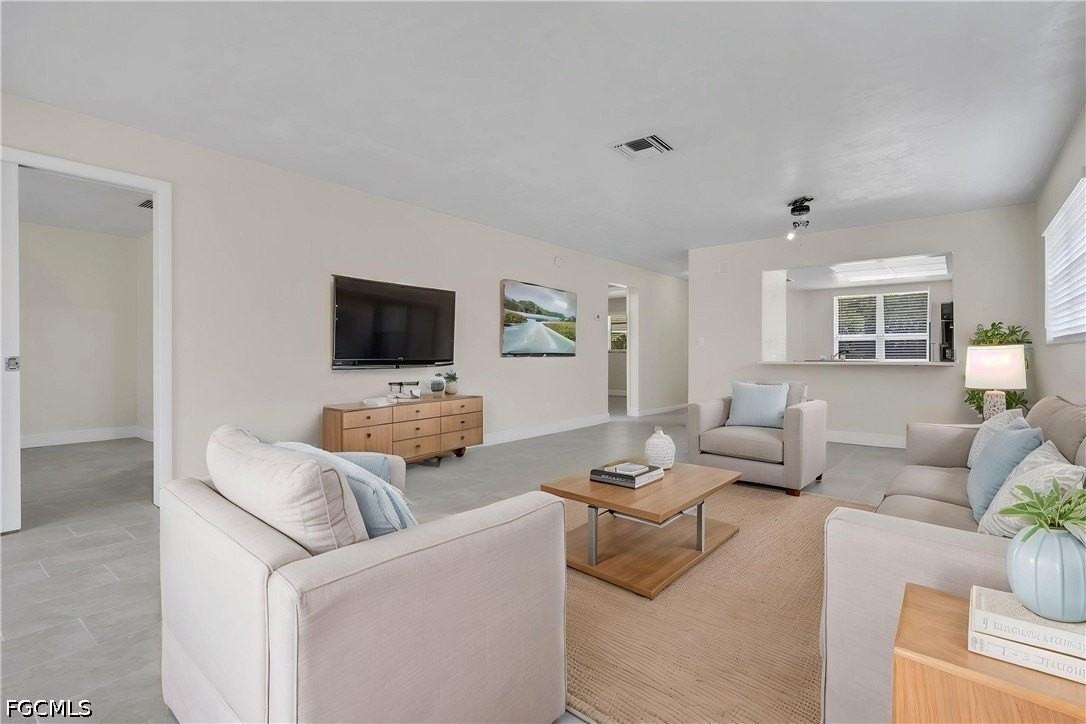 1628 Orchid Blvd - Photo 5 of 20