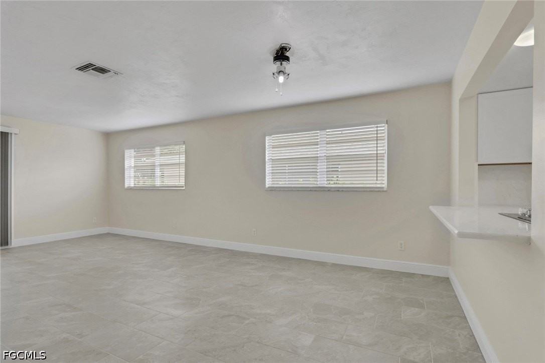 1626 Orchid Blvd - Photo 5 of 24