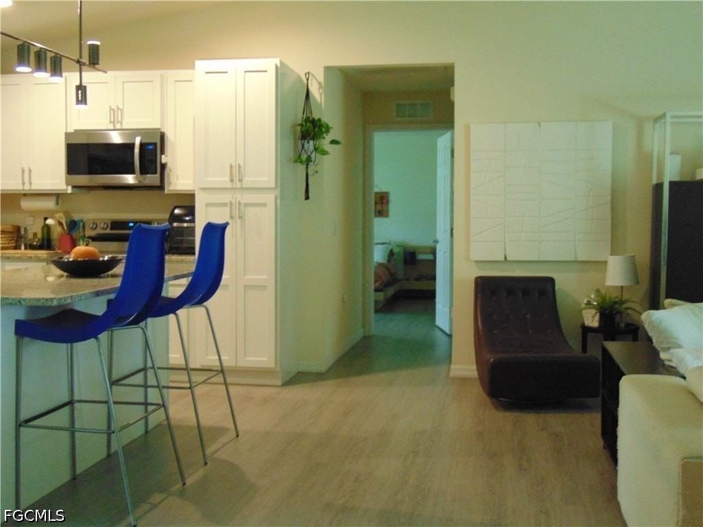 8051 Rolling Cir - Photo 7 of 26