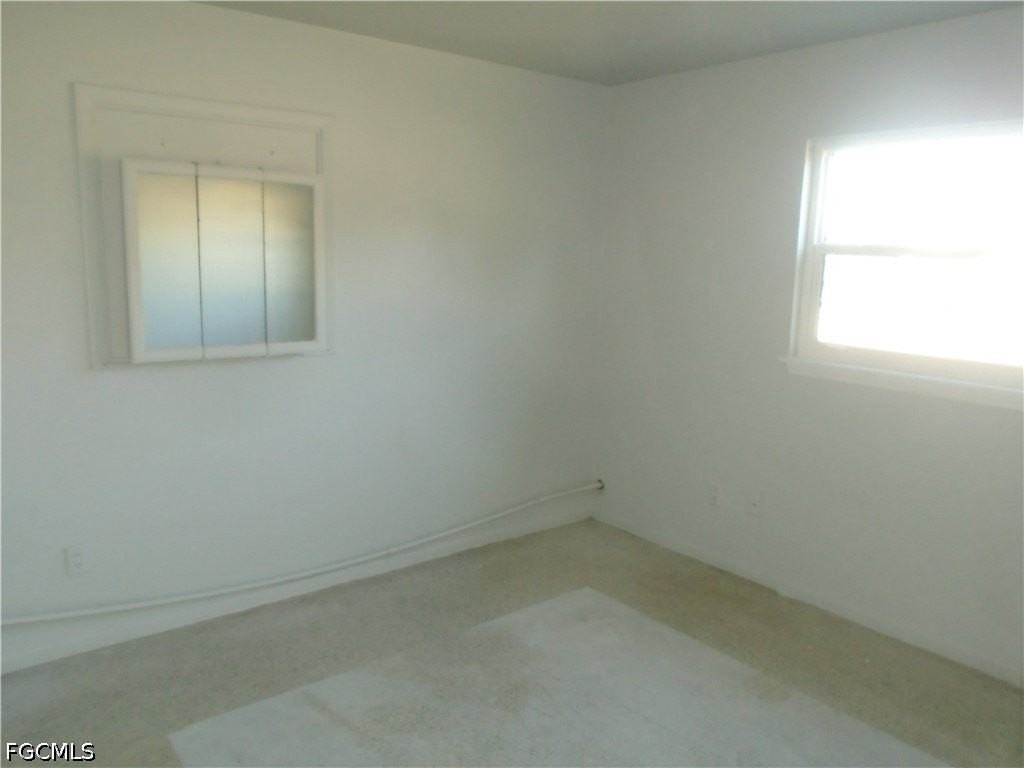1994 Oak Dr #1996 - Photo 5 of 7