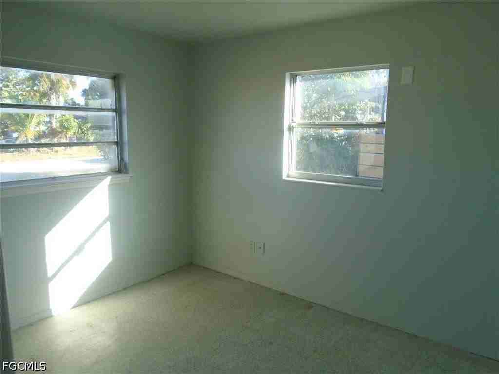 1994 Oak Dr #1996 - Photo 6 of 7