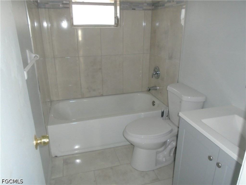 1994 Oak Dr #1996 - Photo 7 of 7