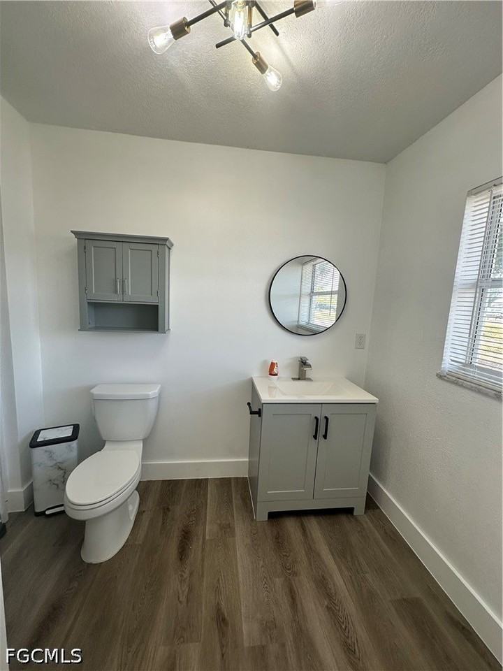 1675 Temple Ter - Photo 5 of 7