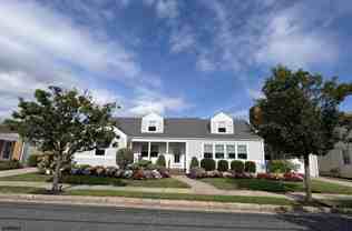 111 N Kenyon Ave - Photo 1 of 1