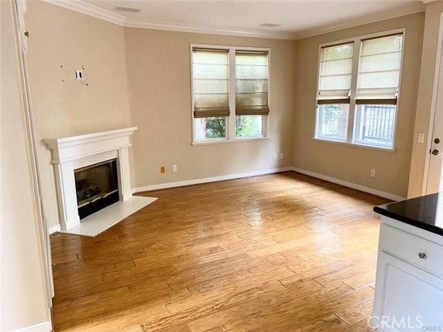 313 Tall Oak - Photo 4 of 8