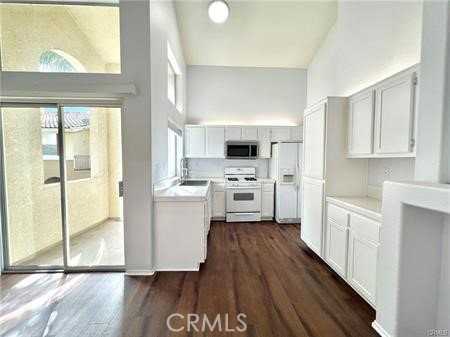 1307 Elmhurst - Photo 2 of 4