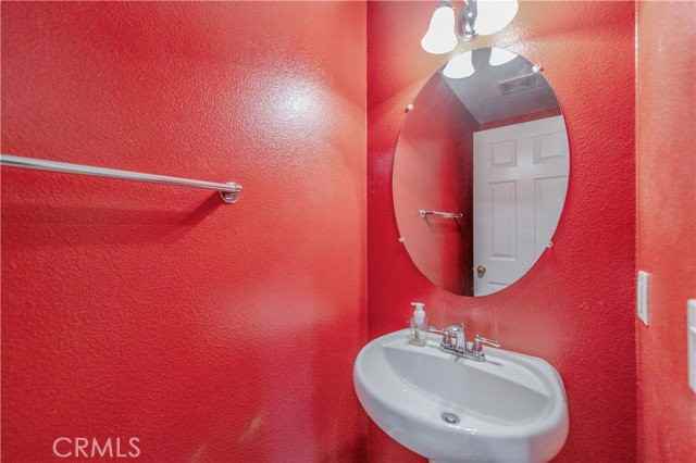 23 Willowdale - Photo 4 of 8