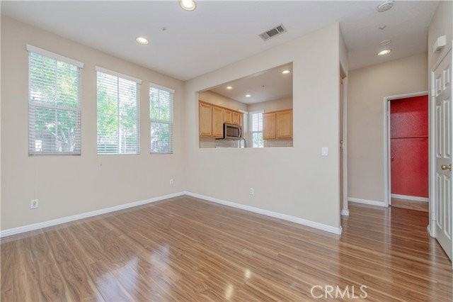 23 Willowdale - Photo 6 of 8