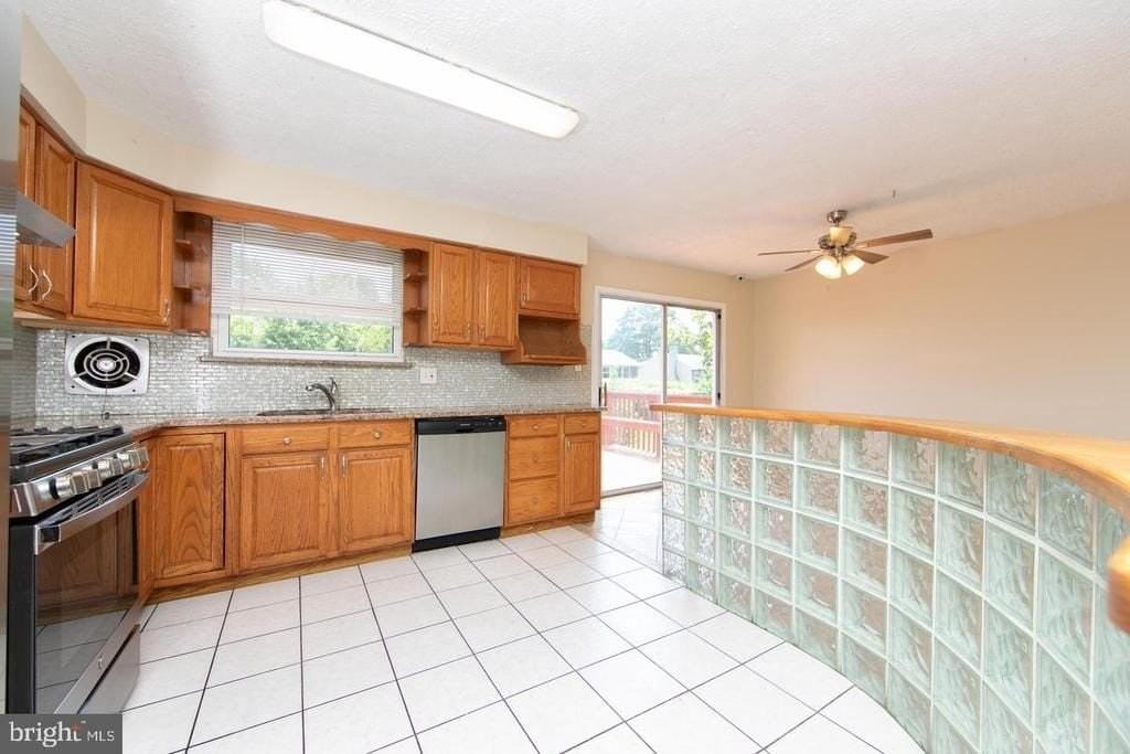 15 Knollwood Dr - Photo 5 of 29
