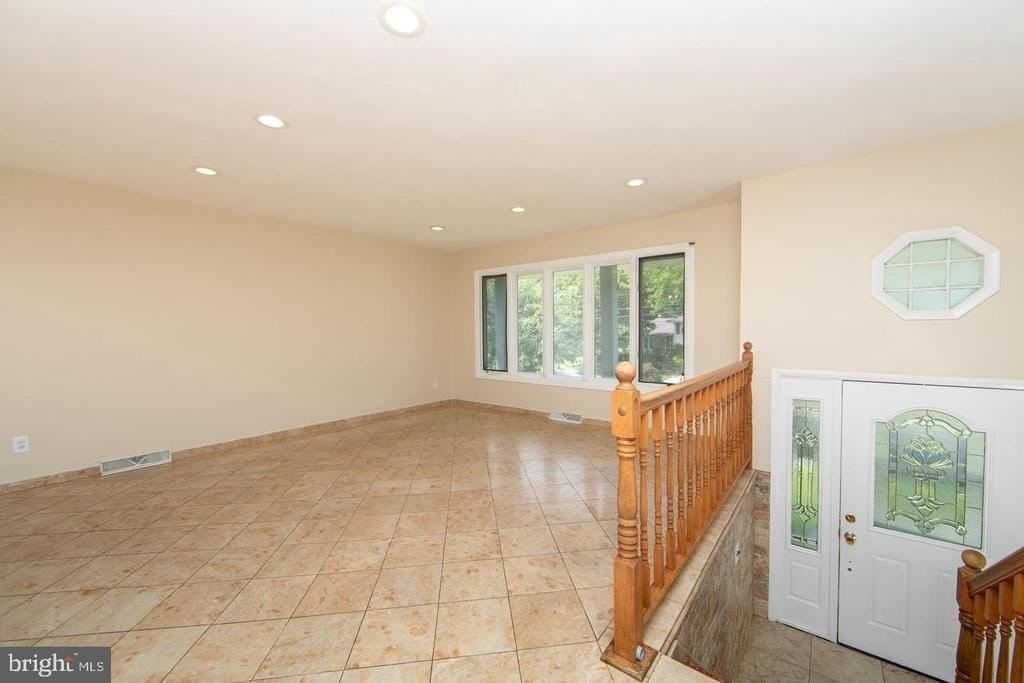 15 Knollwood Dr - Photo 6 of 29