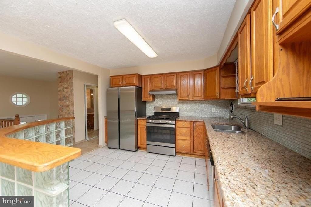 15 Knollwood Dr - Photo 7 of 29